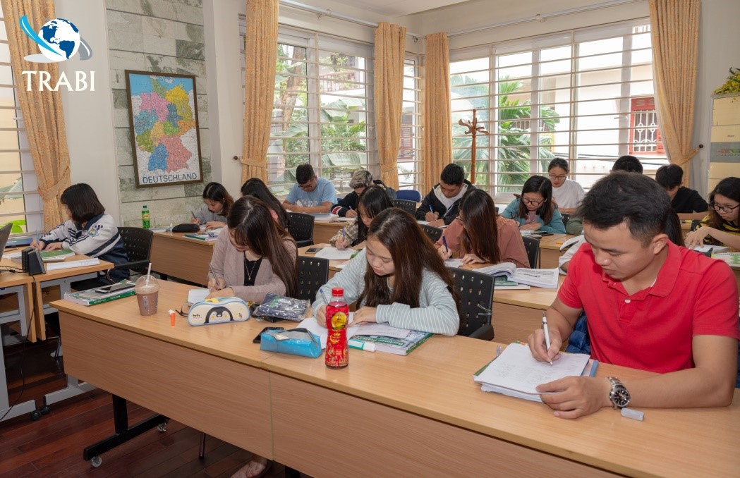 Lớp học tiếng Đức tại trung tâm đào tạo TRABI Việt Nam