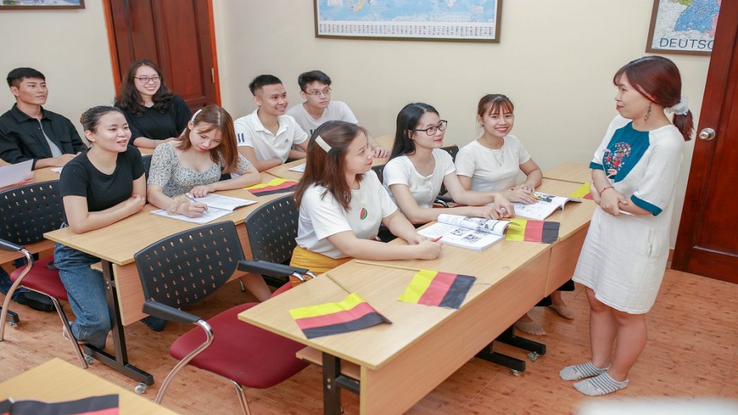 chi phí học tiếng đức